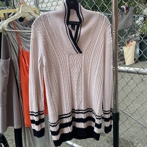 Adrienne Vittadini Sweater Medium